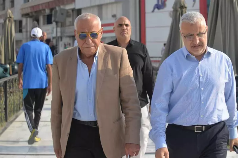 حسين لبيب بمقر نادي الزمالك